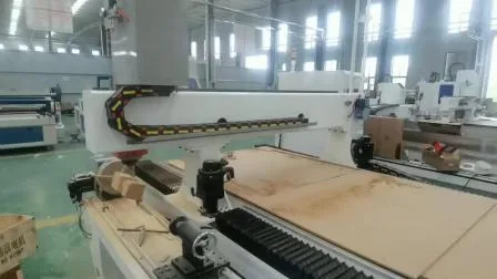 Hochwertiger automatischer Werkzeugwechsler mit Servomotor, 3D-Holzbearbeitung 1325/2040 CNC-Fräser-Graviermaschine mit CE FDA